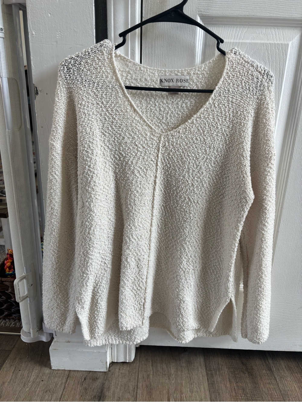 Knox Rose Ivory Cream Textured Knit Sweater Size Medium